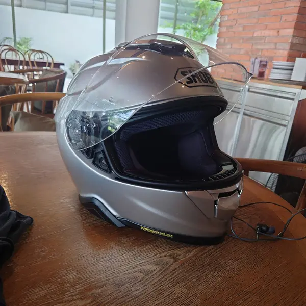Shoei GT‑Air II full‑face sport‑touring helmet front and side view.